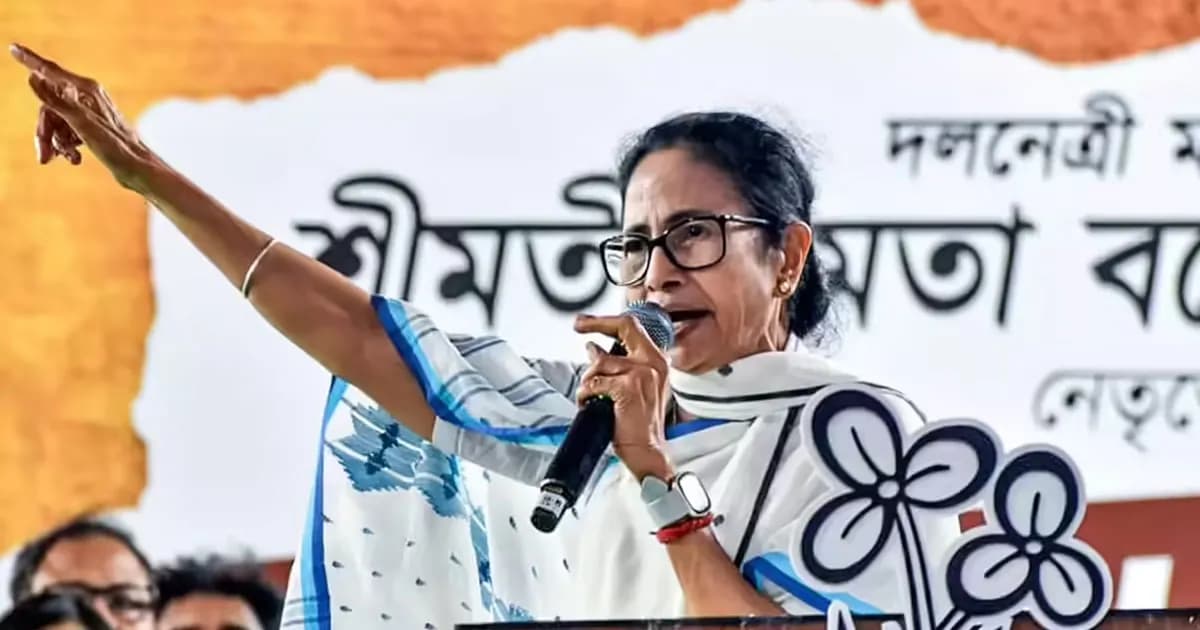 গণনায় এগিয়ে বিজেপি, মমতা বললেন ‘ওয়েট অ্যান্ড সি’