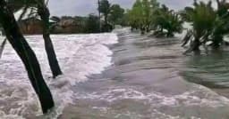 আগস্টজুড়ে টানা বৃষ্টির আভাস, বাড়ছে বন্যার শঙ্কা