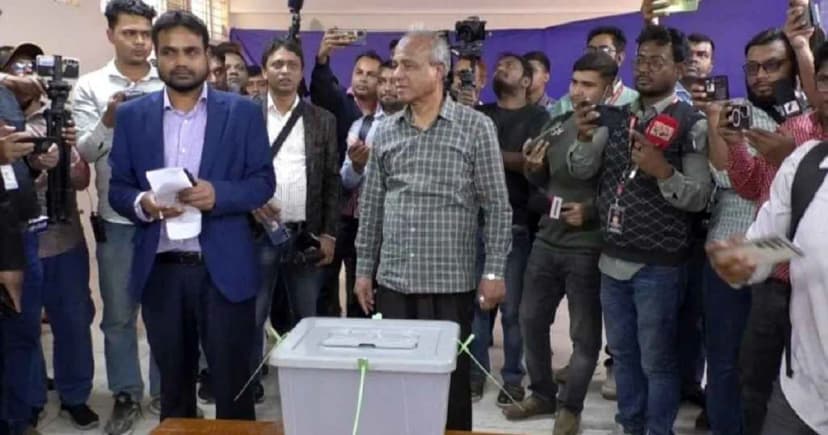 ভোট নিয়ে দ্বিধাকারীরা দেশ ছেড়ে পালিয়েছে: স্বরাষ্ট্র উপদেষ্টা