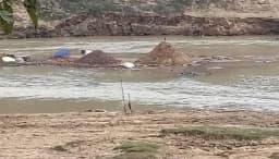 অবৈধ বালু উত্তোলনের দায়ে ভ্রাম্যমাণ আদালতে ৫ জনকে কারাদণ্ড