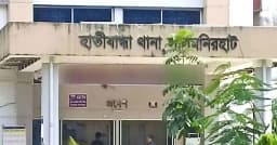 শাশুড়ির ‘সর্বনাশ’ করে গ্রেফতার, মুক্তি পেয়ে এবার চাচি শাশুড়িকে কুপ্রস্তাব
