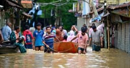 ভারী বৃষ্টির আভাস, ৫ জেলায় বন্যার সতর্কতা