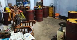 দর্শনায় অবৈধ জ্বালানি তেল মজুদ, ব্যবসায়ীকে জরিমানা