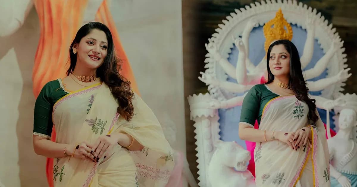 শারদীয় সাজে পূজা চেরী, প্রশংসায় ভাসছেন অনুরাগীরা