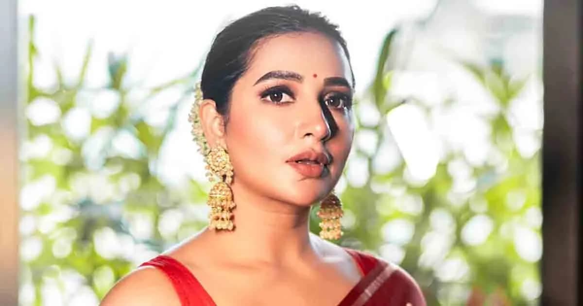 আমি সবকিছু স্তব্ধ হয়ে দেখেছি: শুভশ্রী গাঙ্গুলি