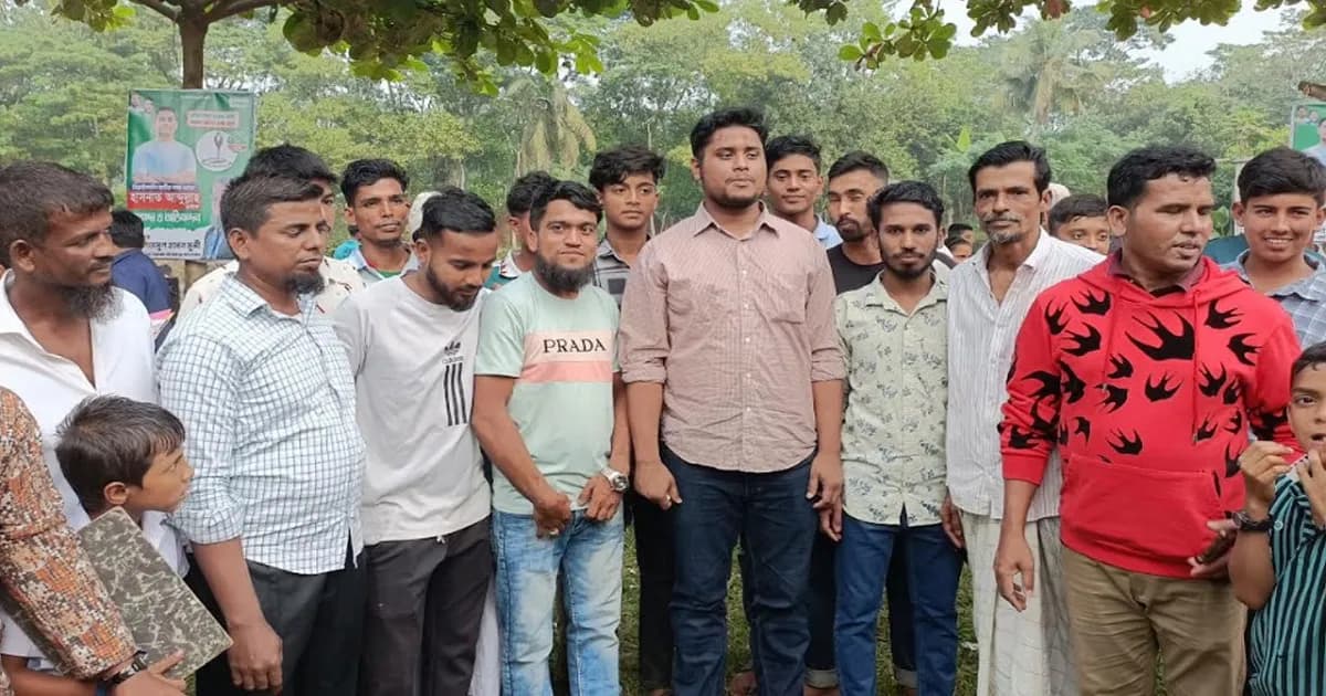 নির্বাচনী প্রচারণায় একদিনে ১৮টি স্থানে পদযাত্রা করলেন হাসনাত