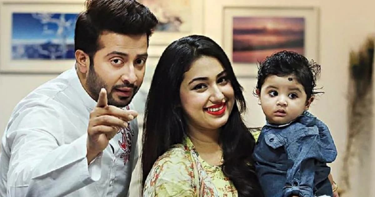 শাকিবের সঙ্গে বিয়ের কথা গোপন রাখার কারণ জানালেন অপু বিশ্বাস