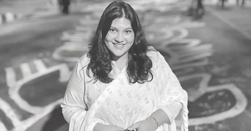 কফিনবন্দি হয়ে দেশে ফিরল  কারিনা  কায়সারের মরদেহ