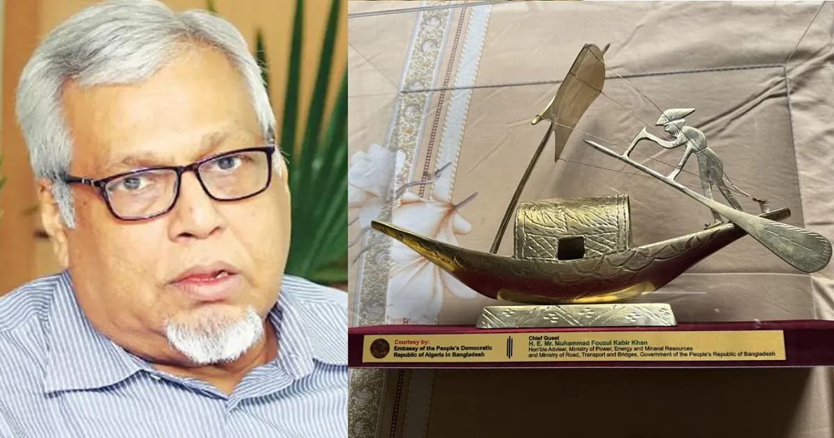 ‘নৌকা’ উপহার যেখানে রাখলেন সড়ক উপদেষ্টা