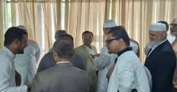 অলি আহমদের মনোনয়নপত্র জমা দিতে ইসিতে ১১ দলীয় জোট