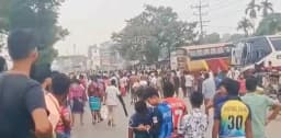 বকেয়া বেতনের দাবিতে ঢাকা-ময়মনসিংহ মহাসড়ক অবরোধ