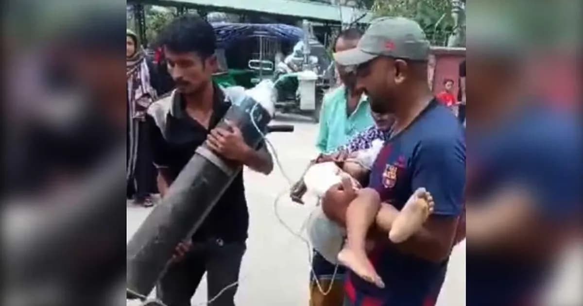 টাকা না দেওয়ায় মেলেনি হাসপাতালের ট্রলি, পরে শিশুর মৃত্যু
