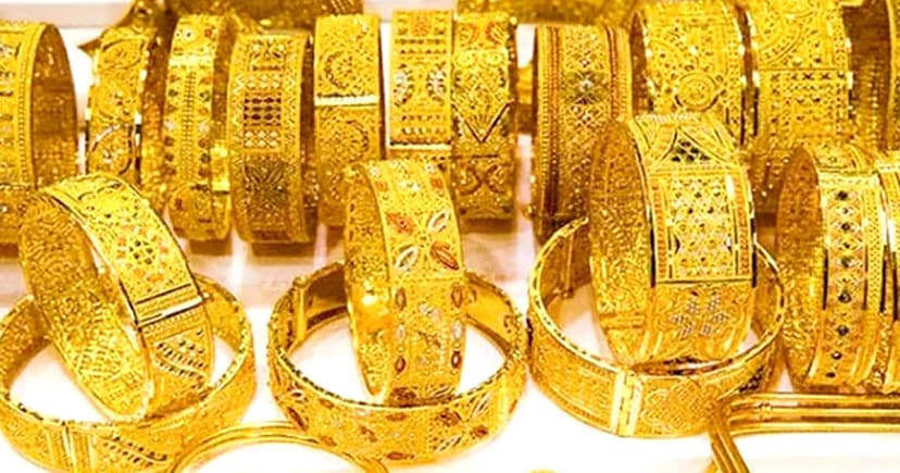 টানা পাঁচবার বাড়ার পর অবশেষে কমলো সোনার দাম