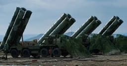 রাশিয়া থেকে এস-৪০০ আকাশ প্রতিরক্ষা ব্যবস্থা কিনছে ভারত