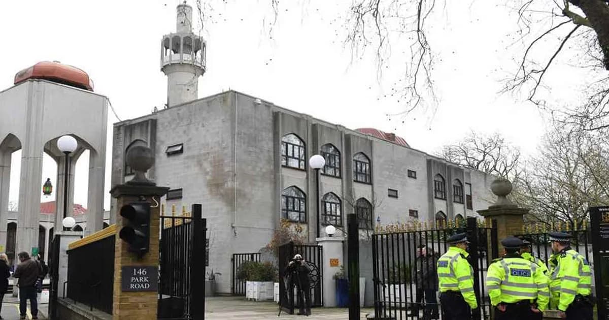 মসজিদ ও মুসলিমদের নিরাপত্তায় বড় পদক্ষেপ নিল যুক্তরাজ্য
