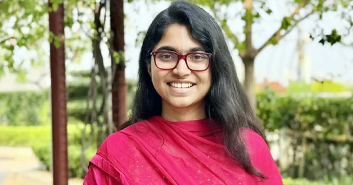 ঢাকা-৯ আসনে ফুটবল প্রতীক পেলেন তাসনিম জারা