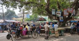 দামুড়হুদা বাসস্ট্যান্ডে তীব্র যানজট, নিরসনে কার্যকর পদক্ষেপের দাবি
