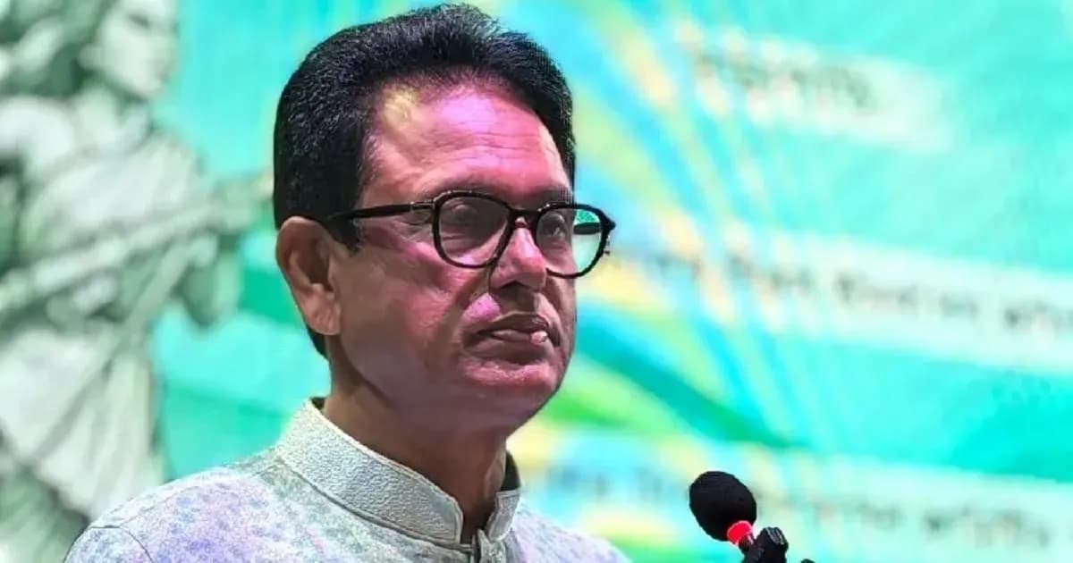 ছাত্রীদের ‘পিংক সাইকেল’ দেওয়া হবে: শিক্ষামন্ত্রী