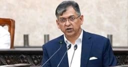 কাঁটাতার ইস্যুতে ভারতের সঙ্গে কূটনৈতিক আলোচনা করবে সরকার