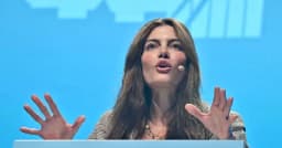 বোরকা নিয়ে নেতিবাচক মন্তব্য, সমালোচনার মুখে লন্ডনের মেয়রপ্রার্থী