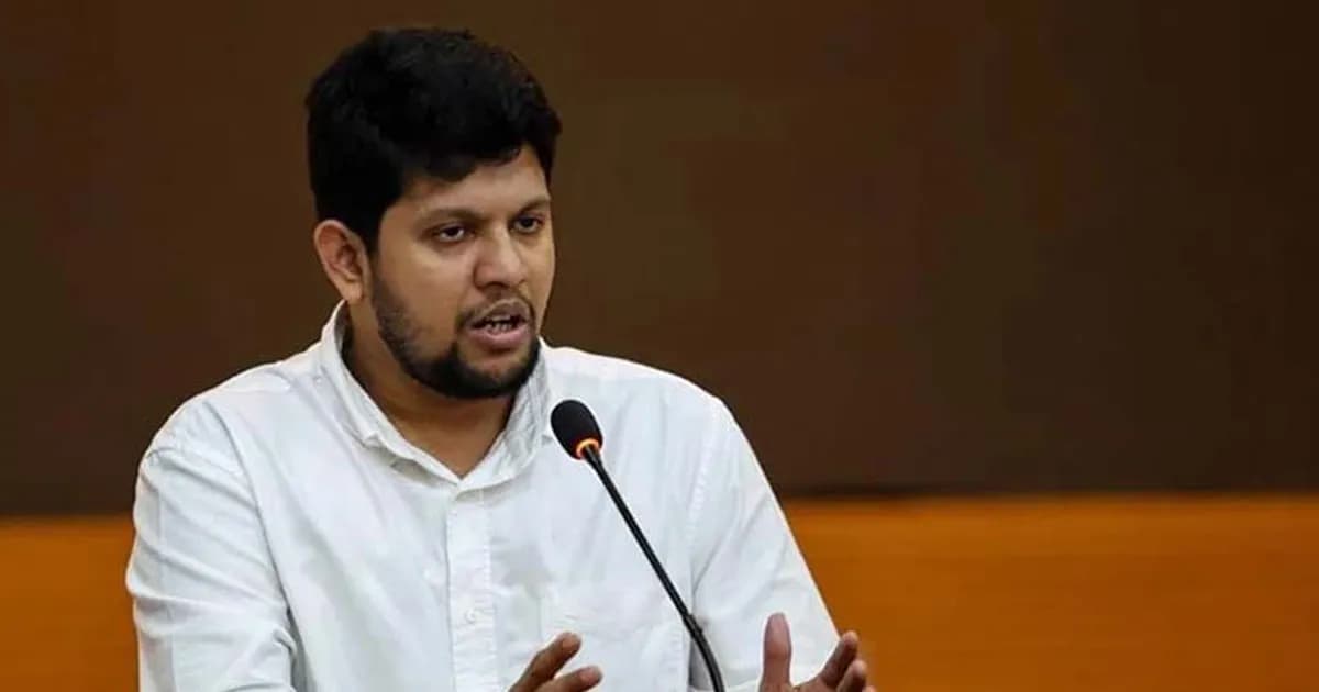 তথ্য কমিশন শীঘ্রই গঠিত হবে: মাহফুজ আলম