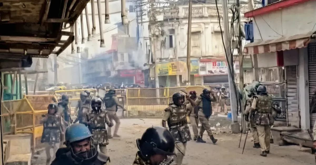 ৬৩৬ বছরের পুরোনো মসজিদ ভাঙতে গিয়ে উত্তাল উজ্জয়িনী