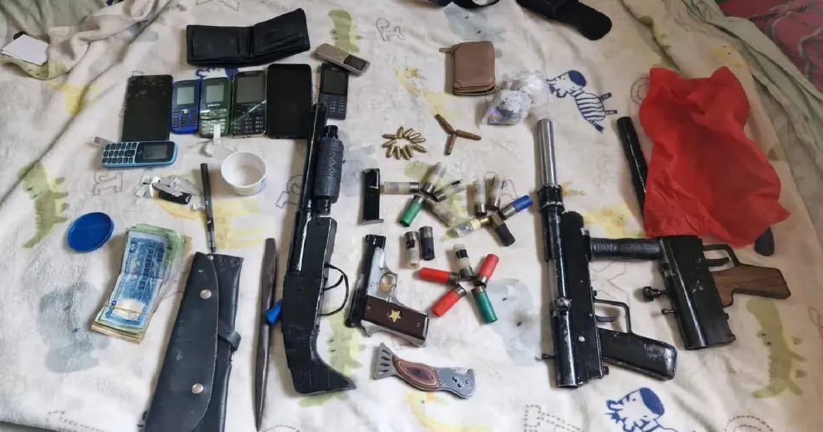 বিপুল অত্যাধুনিক অস্ত্রসহ ‘শীর্ষ সন্ত্রাসী’ মনা গ্রেপ্তার