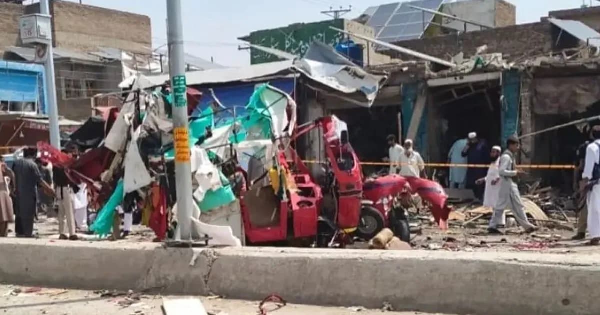 পাকিস্তানে ভয়াবহ বিস্ফোরণে পুলিশসহ নিহত ৭