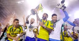 টানা দ্বিতীয়বার শ্রেষ্ঠত্বের মুকুট পরল ব্রাজিল