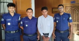 অন্যকে দিয়ে লিখিত পরীক্ষা, ভাইভায় এসে যুবক আটক