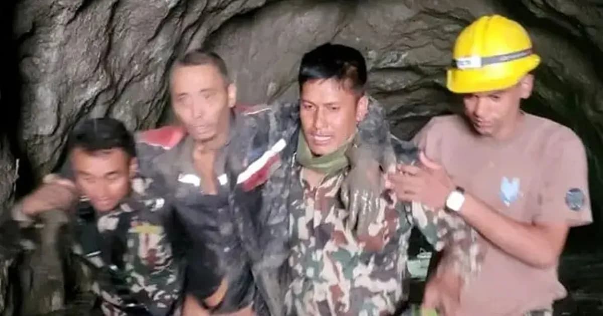 বন্যার ১০ দিন পর নেপালের সুড়ঙ্গ থেকে জীবিত উদ্ধার চীনা নাগরিক
