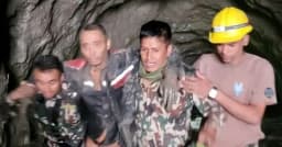 বন্যার ১০ দিন পর নেপালের সুড়ঙ্গ থেকে জীবিত উদ্ধার চীনা নাগরিক