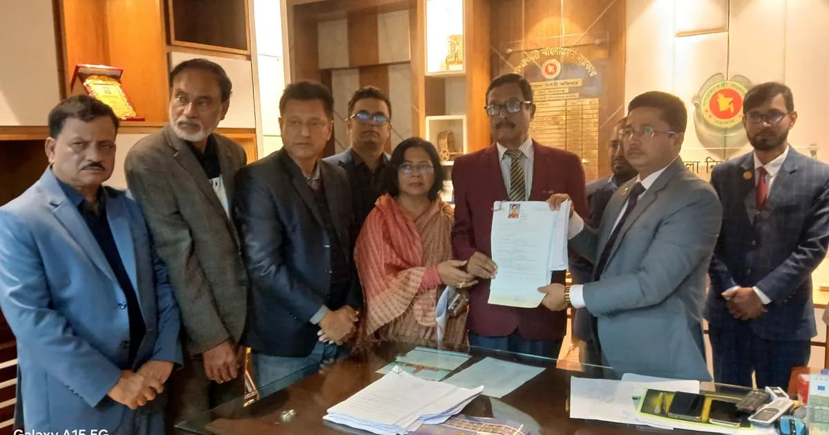 কিশোরগঞ্জ-৪ আসনে বিএনপি প্রার্থী ফজলুর রহমান মনোনয়নপত্র জমা