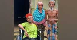 বৃষ্টিতে ঘরে পানি, প্রতিবন্ধী ছেলেকে নিয়ে অসহায় ফুলমতি
