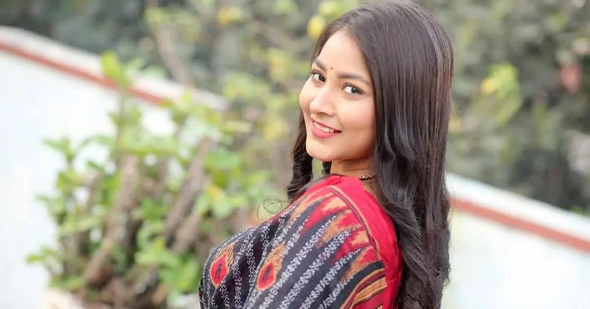 সুন্দর ত্বকের জন্য শুধু প্রসাধনী নয়, জানুন অজানা রহস্য