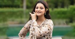 বড় চমক নিয়ে দেশে ফিরছেন পরীমনি