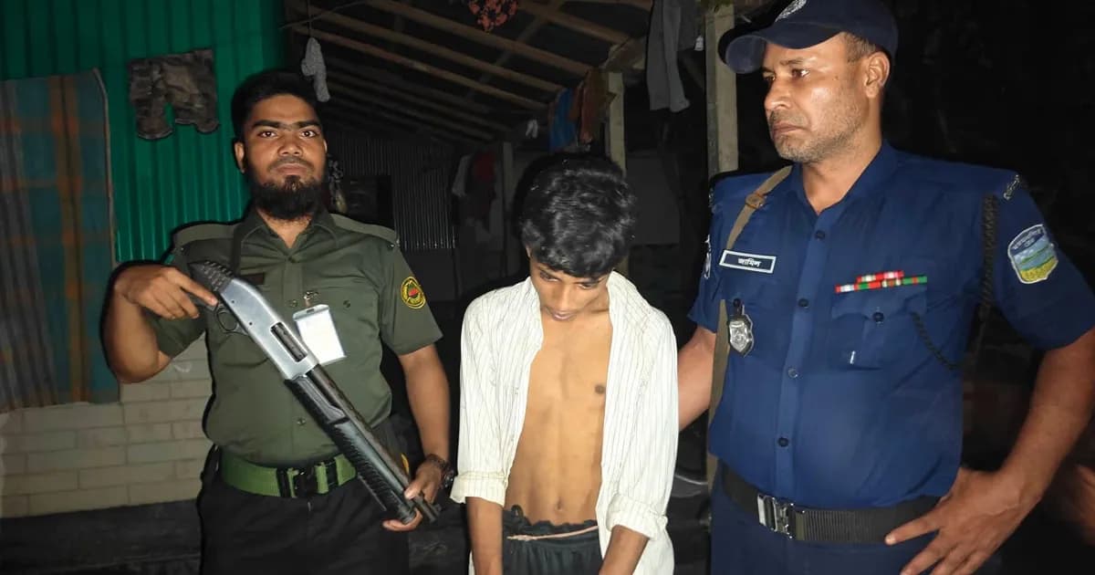 ফুলবাড়ীয়ায় মাদকাসক্ত সন্তানকে আইনের হাতে তুলে দিলেন বাবা-মা