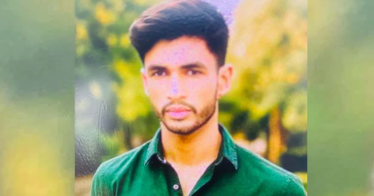স্ত্রীর চোখের সামনেই পানিতে পড়ে নিখোঁজ স্বামী