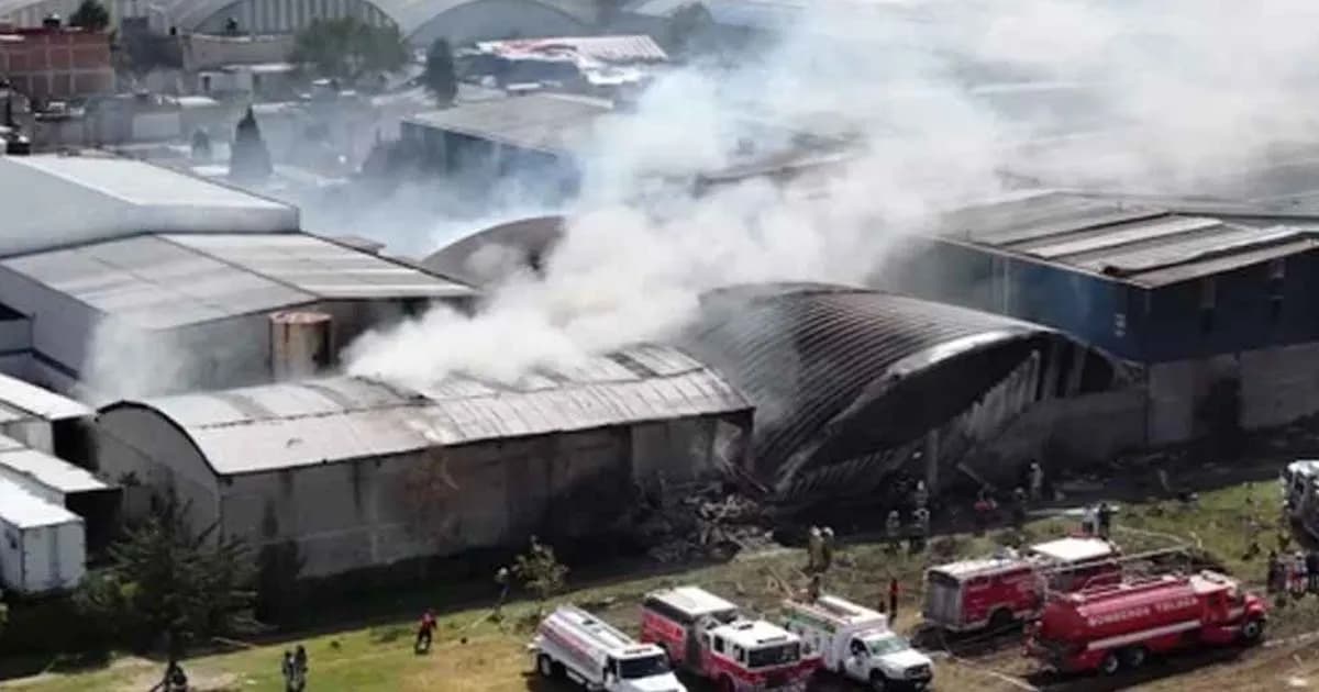 জরুরি অবতরণকালে বিমান বিধ্বস্ত, ৩ জন ছাড়া সব আরোহী নিহত