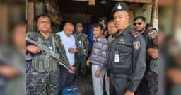 পাবনায় গোপন মজুত ভেঙে উদ্ধার দেড় হাজার লিটার তেল