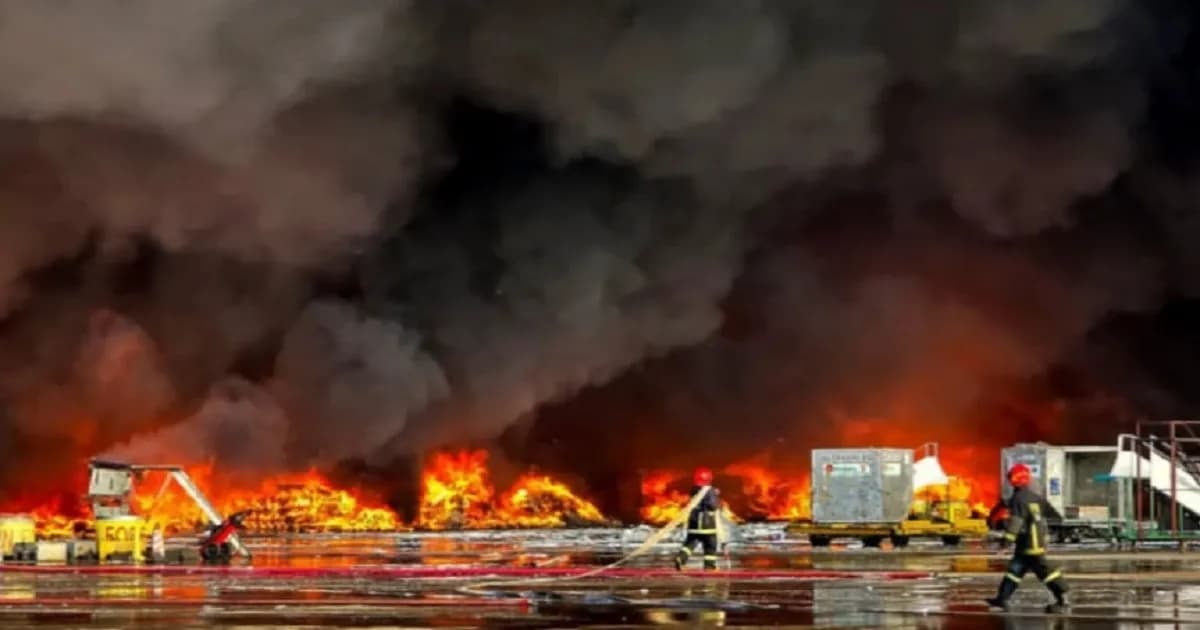 শাহজালালে অগ্নিকাণ্ড: প্রযুক্তি খাতে ক্ষতি প্রায় ৩৫ কোটি টাকা