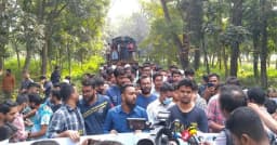 বিসিএস পরীক্ষার্থীদের অবরোধ, ঢাকা-ময়মনসিংহ রেল যোগাযোগ বন্ধ
