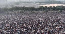 খালেদা জিয়ার জানাজায় ভিড়ের মধ্যে পড়ে প্রাণ গেল এক ব্যক্তির