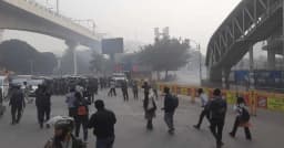 কারওয়ান বাজারে ফের সংঘর্ষ, পুলিশের সাউন্ড গ্রেনেড নিক্ষেপ