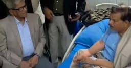 মান্নাকে দেখতে হাসপাতালে মির্জা ফখরুল