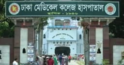 জুলাই স্মৃতি জাদুঘরের সামনে ককটেল বিস্ফোরণ, আহত অটোরিকশাচালক