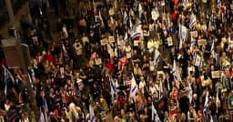 নেতানিয়াহুর অনুপস্থিতি নিয়ে বিক্ষোভে উত্তাল তেল আবিব