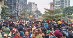 এভারকেয়ারে উপচে পড়া ভিড়, কান্নায় ভারী হয়ে উঠেছে বাতাস