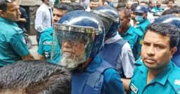 সাবেক স্বরাষ্ট্রসচিবসহ দুজনের বিরুদ্ধে ট্রাইব্যুনালে চার্জ দাখিল