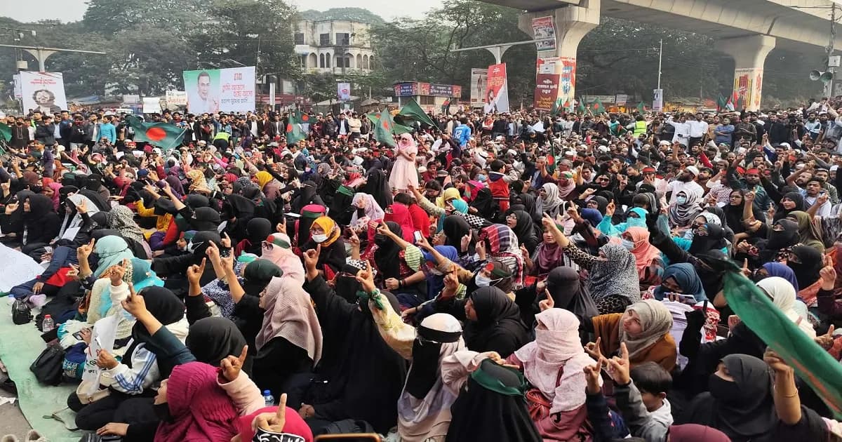 যমুনা ও সংসদ ভবন ঘেরাওয়ের হুঁশিয়ারি ইনকিলাব মঞ্চের